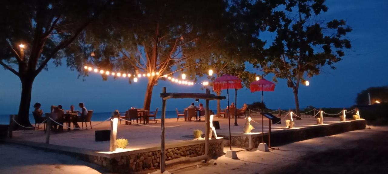 Desa Dunia Beda Resort Gili Trawangan Exterior foto